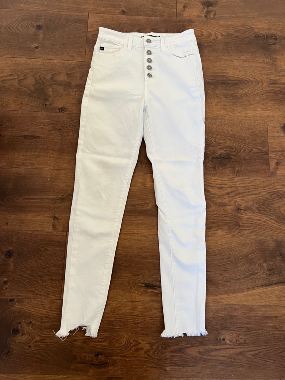 Kancan High-Rise White Button-Fly Women’s Jeans